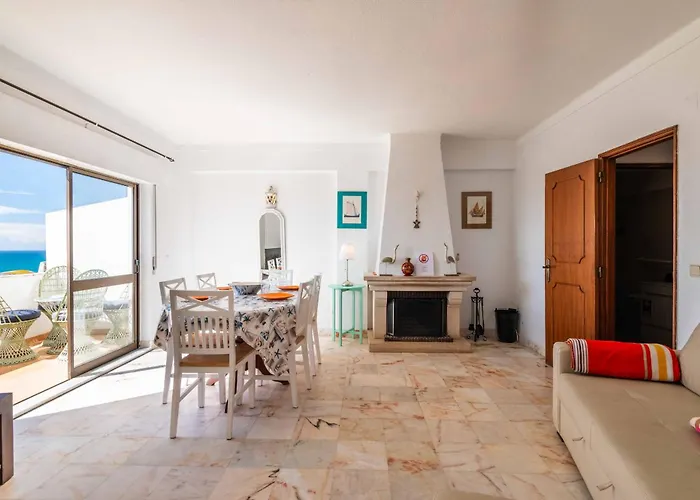 Casa Cerro Branco *